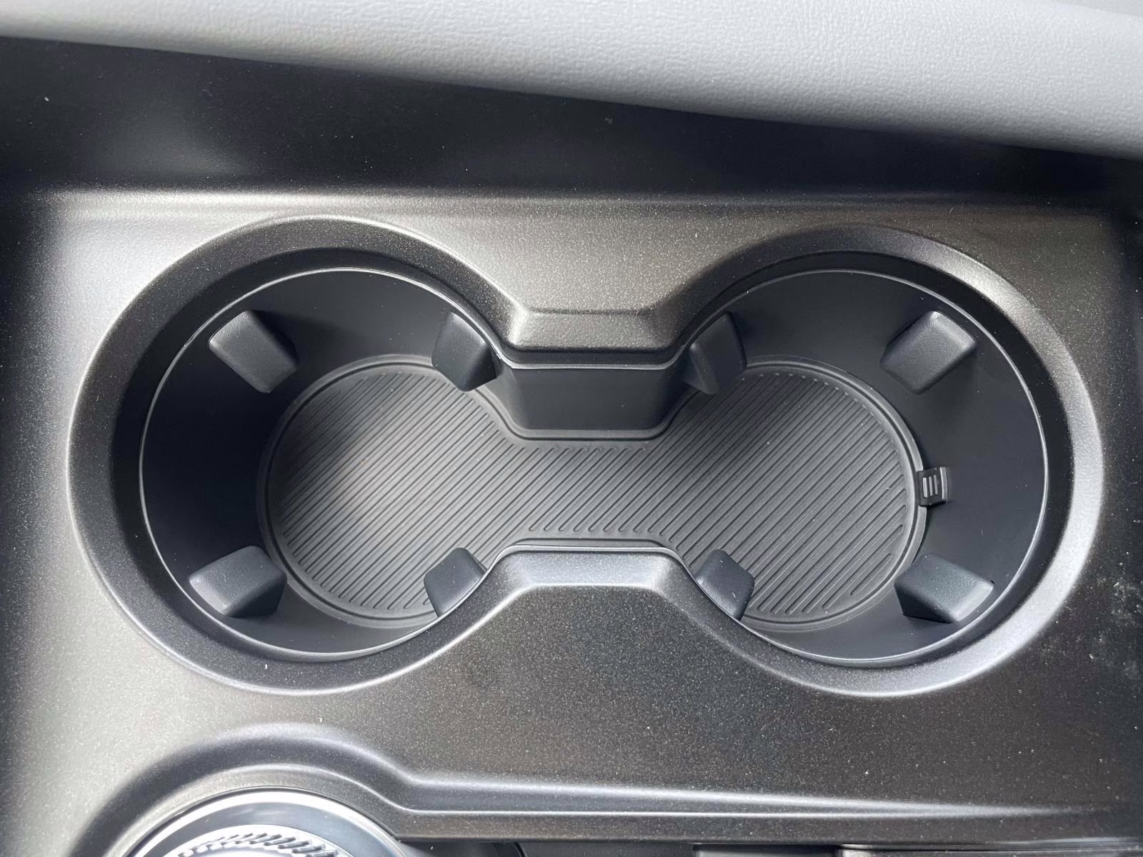 2026 Carbonized Gray Metallic Ford Explorer Active RWD SUV