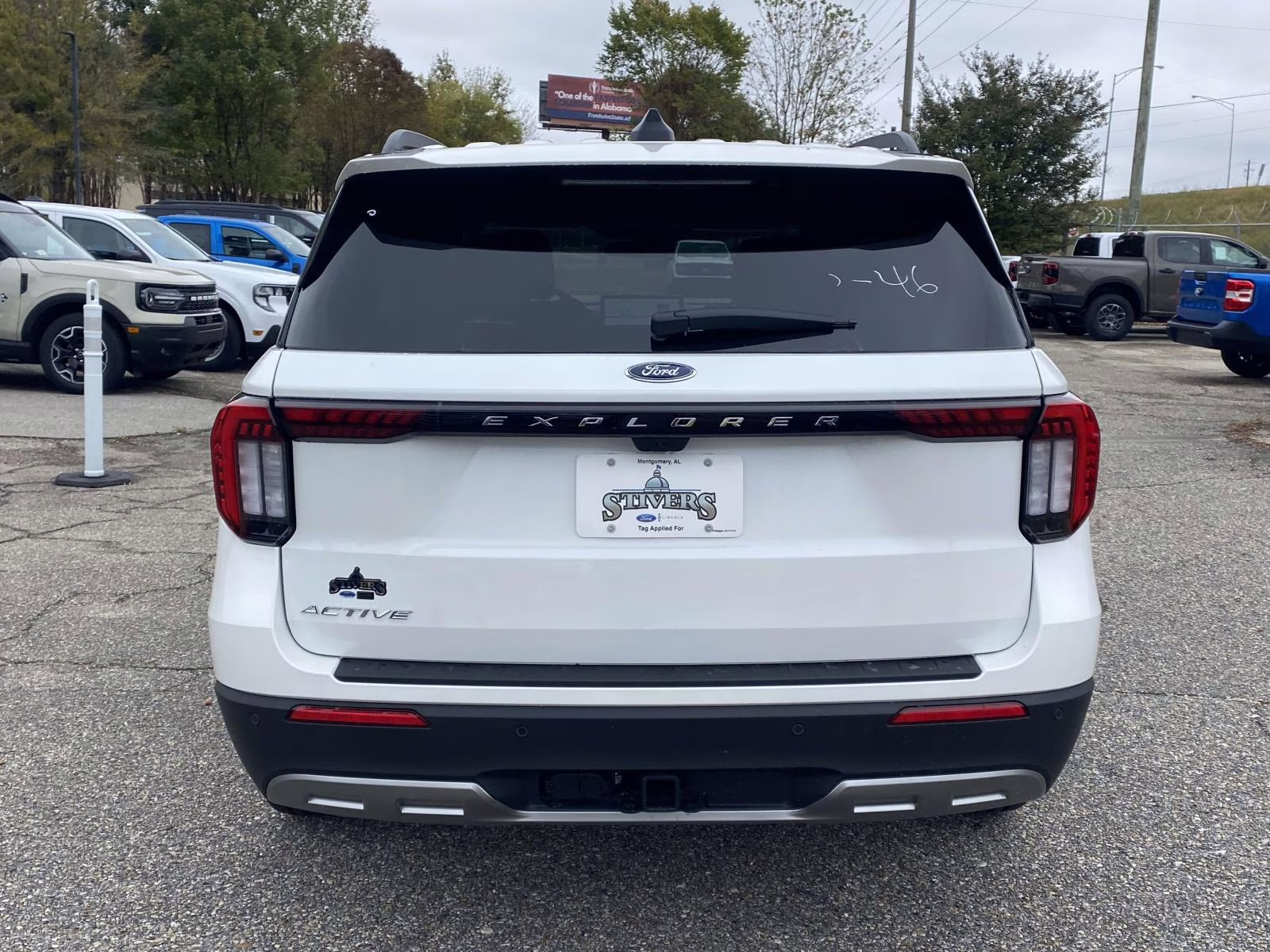 2026 Star White Metallic Tri-Coat Ford Explorer Active RWD SUV