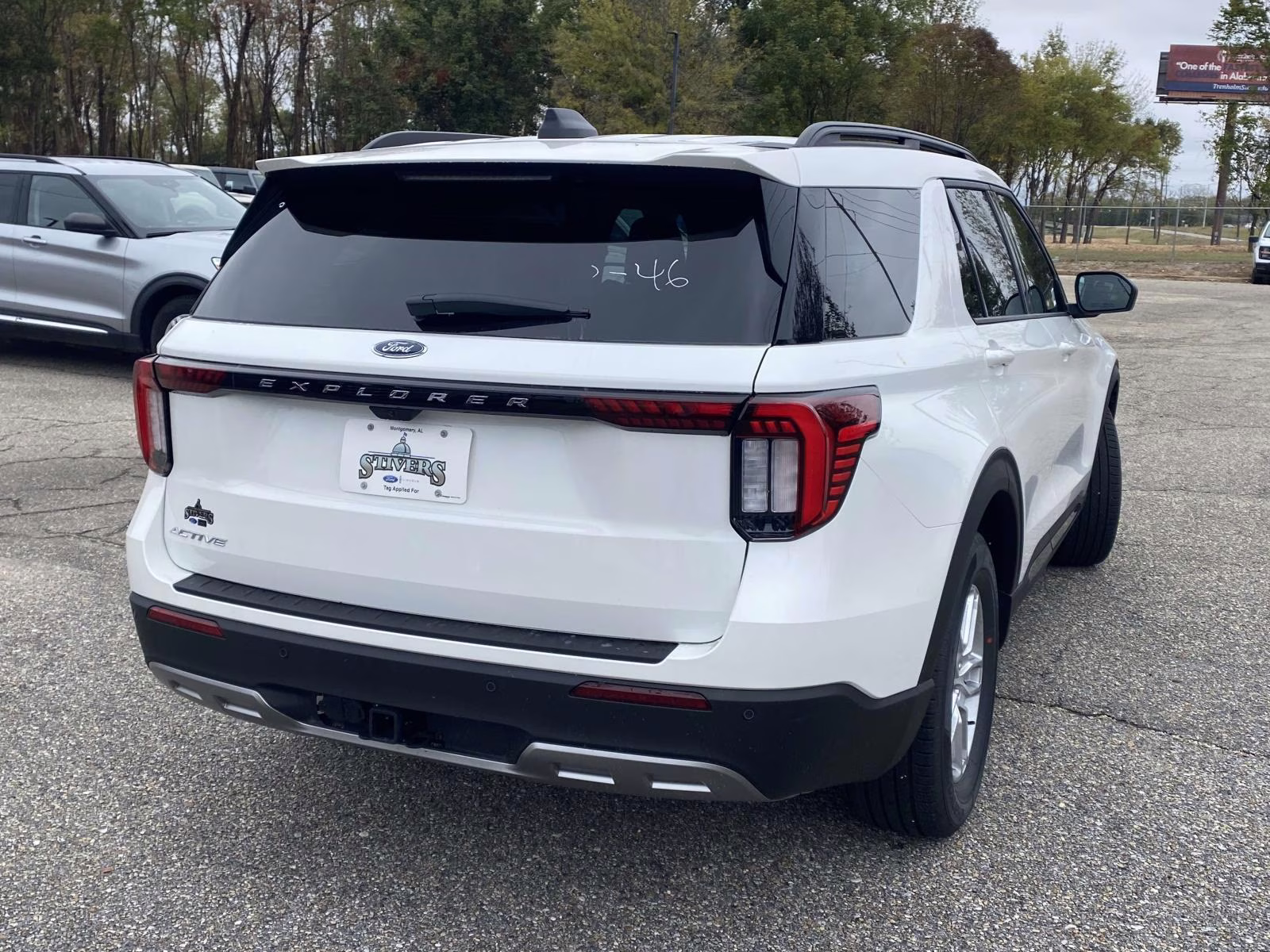 2026 Star White Metallic Tri-Coat Ford Explorer Active RWD SUV