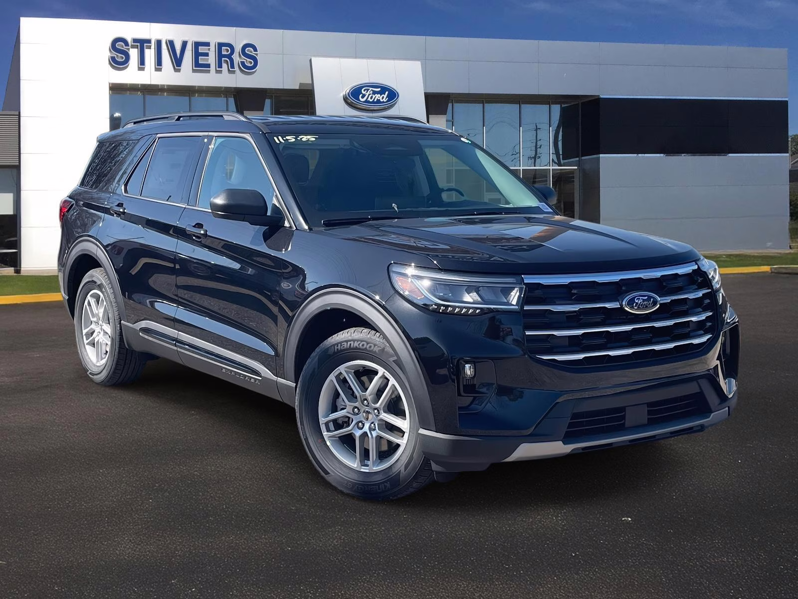 2026 Agate Black Metallic Ford Explorer Active RWD SUV