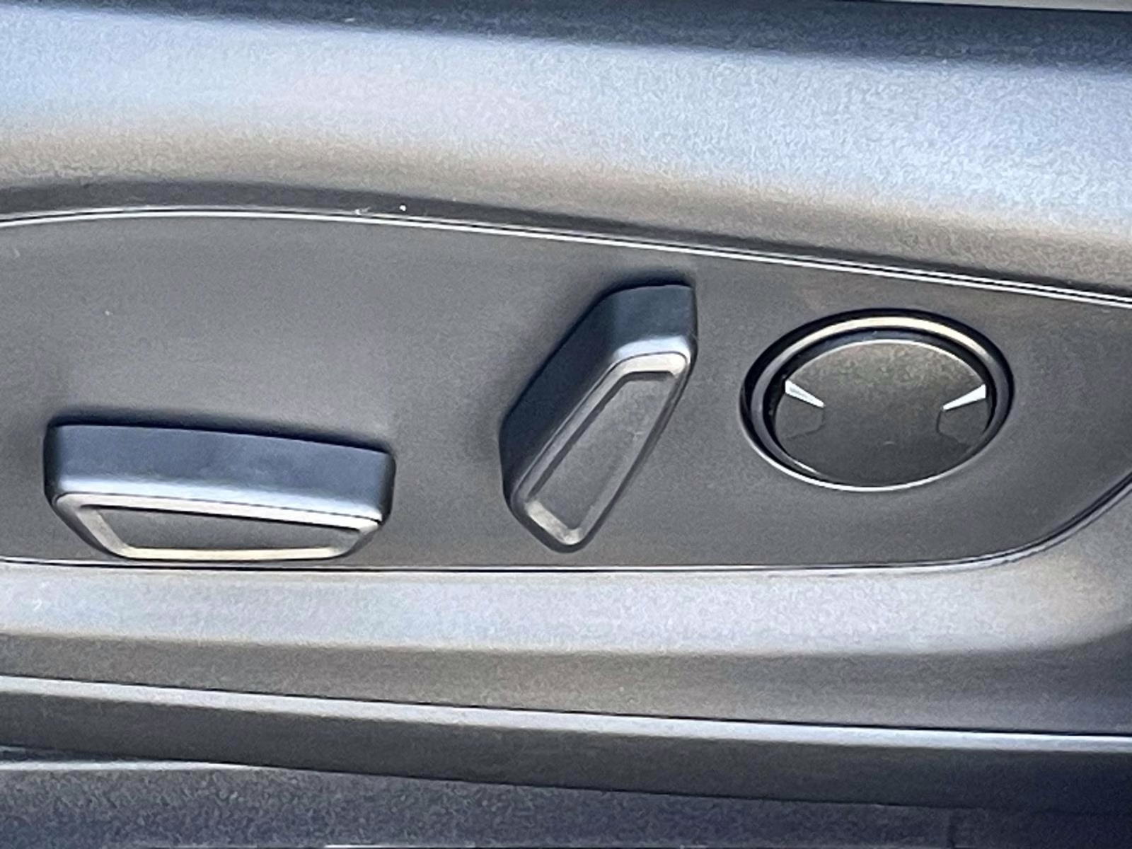 2026 Agate Black Metallic Ford Explorer Active RWD SUV