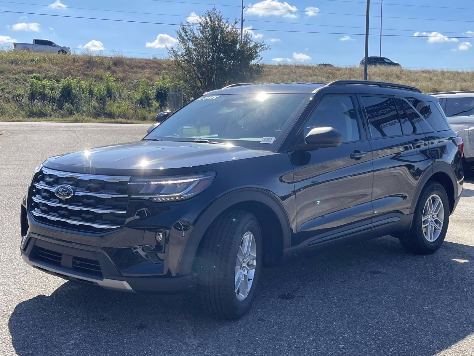 2026 Agate Black Metallic Ford Explorer Active RWD SUV