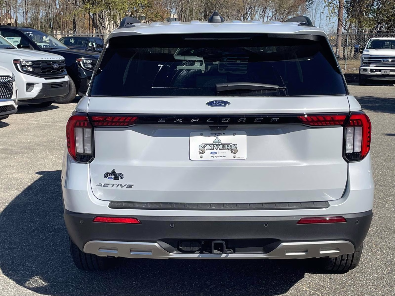 2026 Space White Metallic Ford Explorer Active RWD SUV