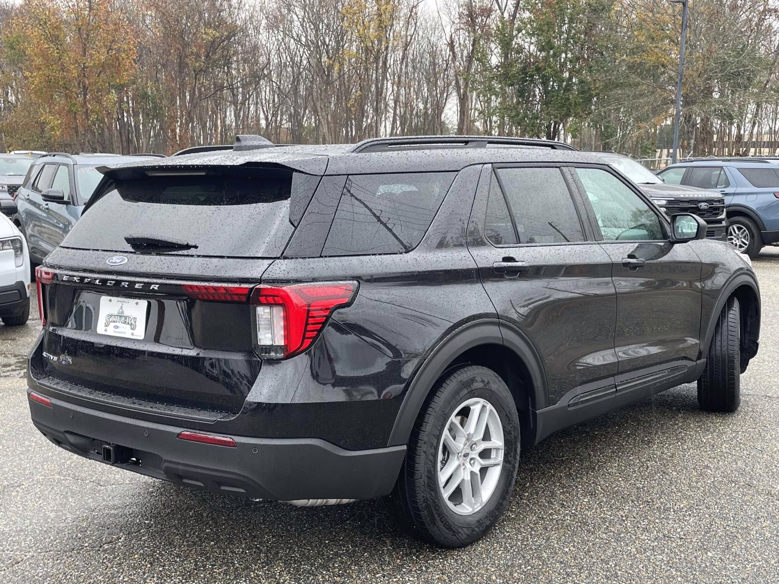 2026 Agate Black Metallic Ford Explorer Active RWD SUV