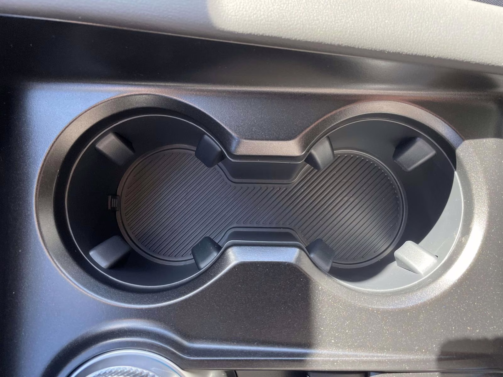 2026 Star White Metallic Tri-Coat Ford Explorer Active RWD SUV