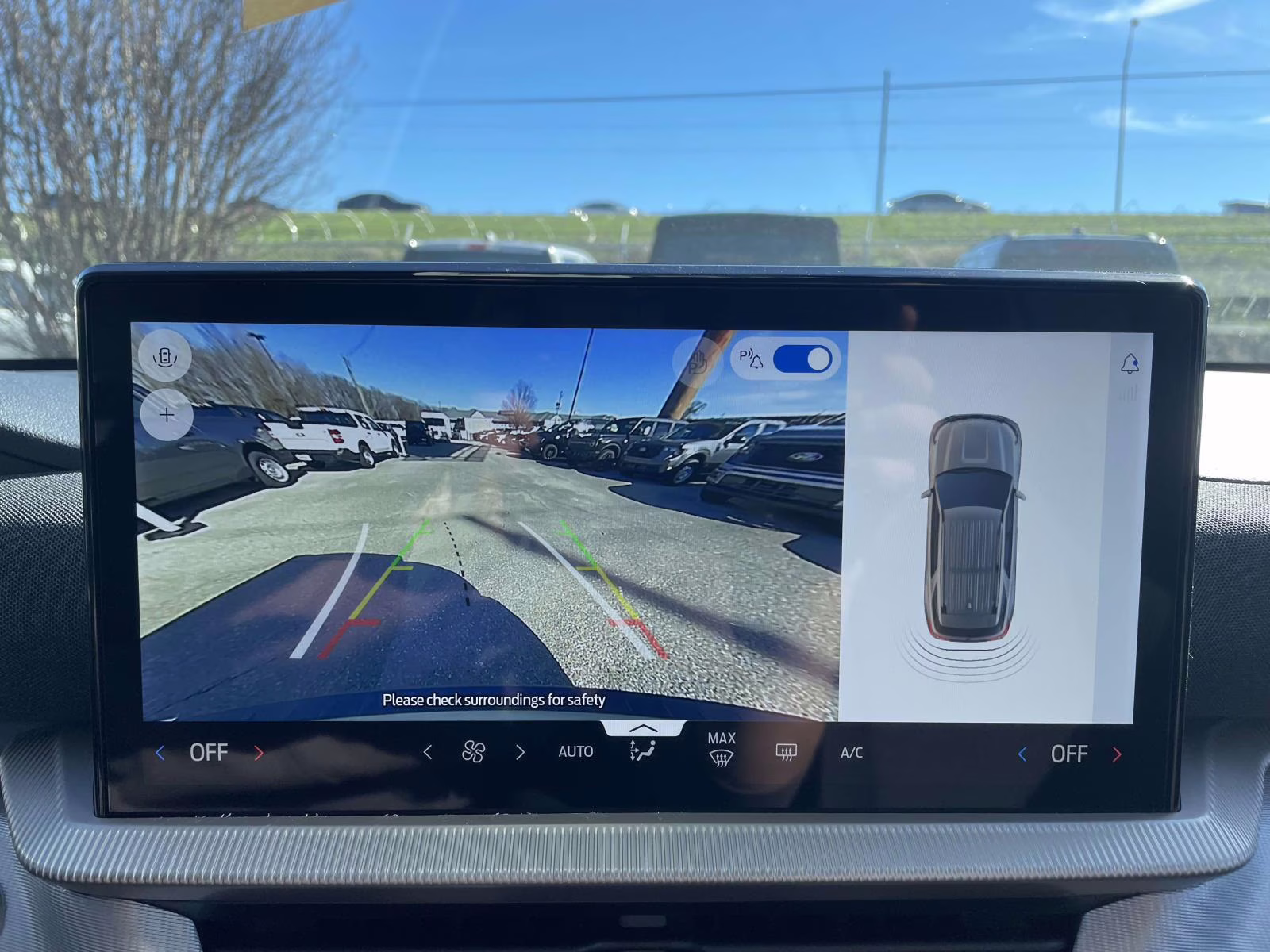 2026 Star White Metallic Tri-Coat Ford Explorer Active RWD SUV