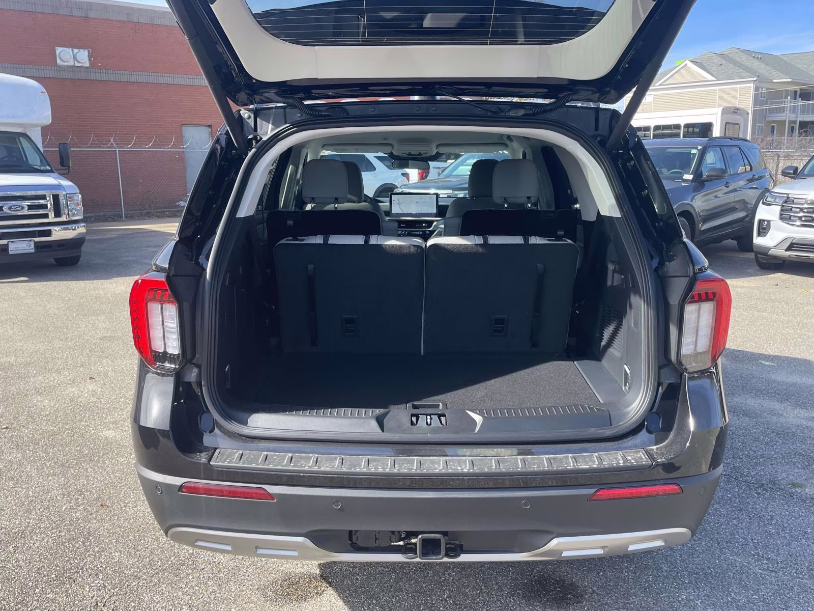 2026 Agate Black Metallic Ford Explorer Active RWD SUV