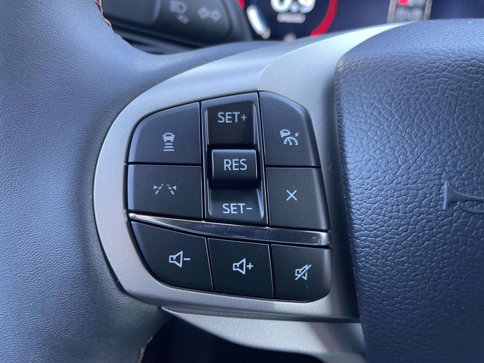 2026 Carbonized Gray Metallic Ford Explorer Active RWD SUV