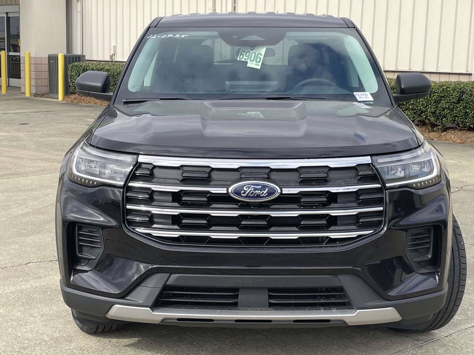 2026 Agate Black Metallic Ford Explorer Active RWD SUV