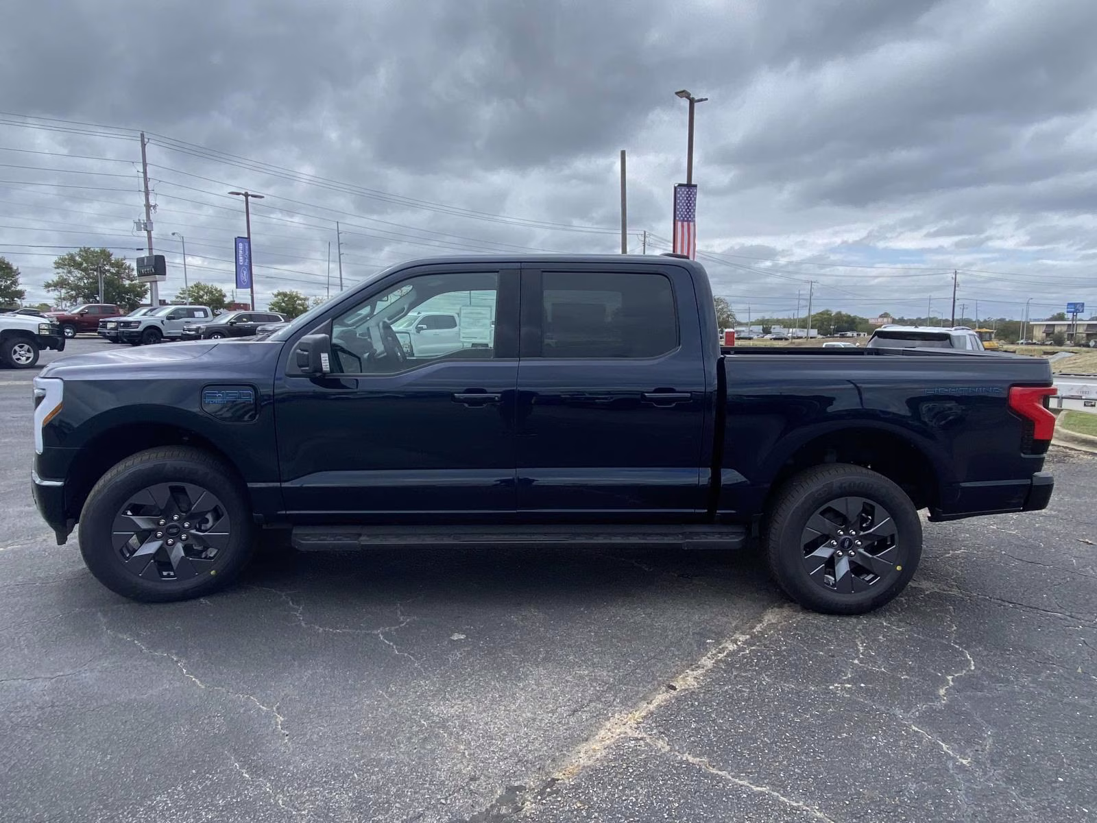 2025 Antimatter Blue Metallic Ford F-150 Lightning Flash AWD Truck