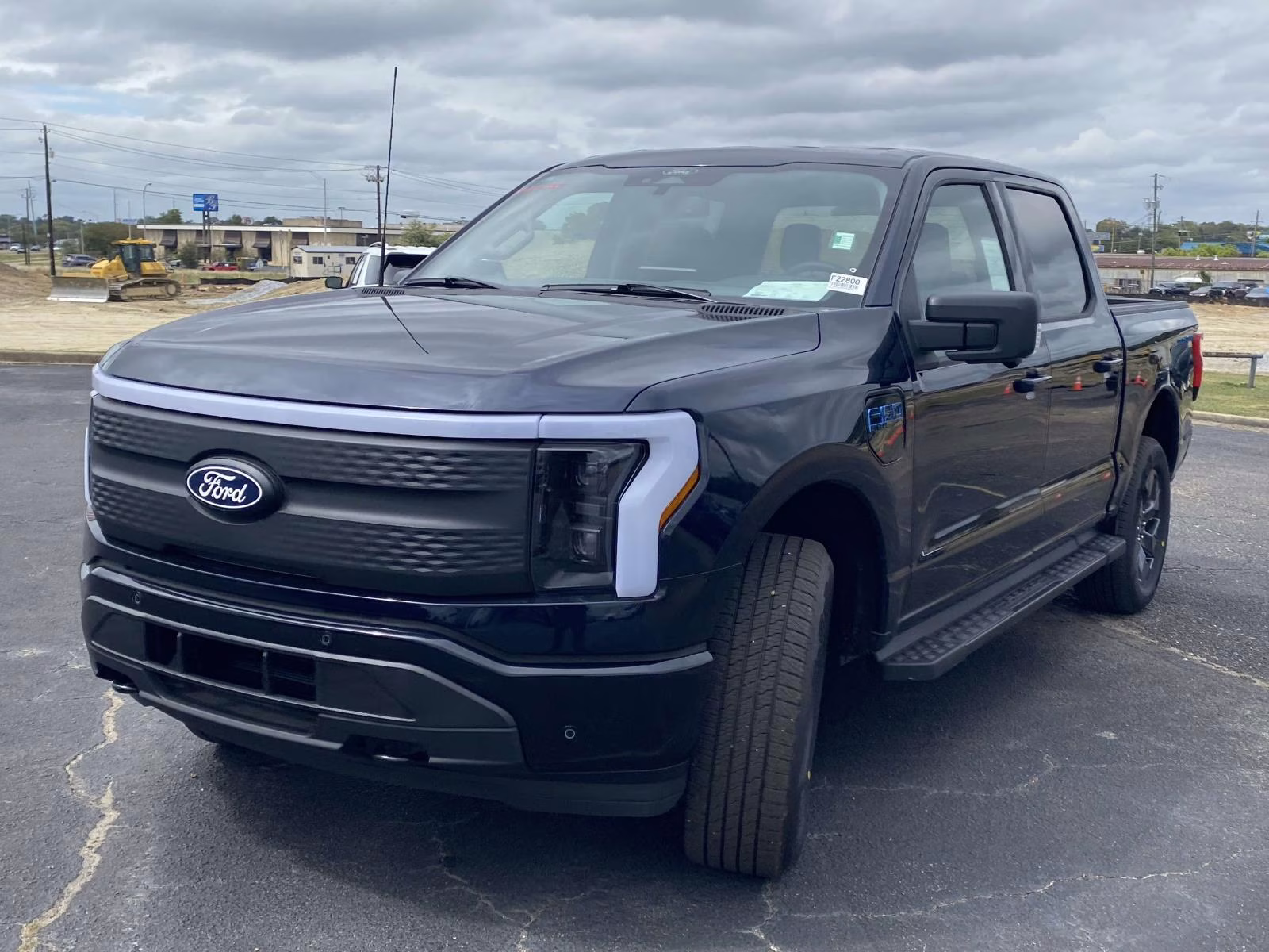2025 Antimatter Blue Metallic Ford F-150 Lightning Flash AWD Truck
