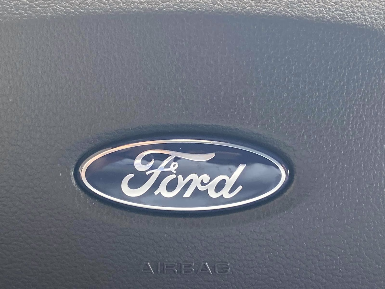 2025 Space White Metallic Ford F-150 Lightning Flash AWD Truck