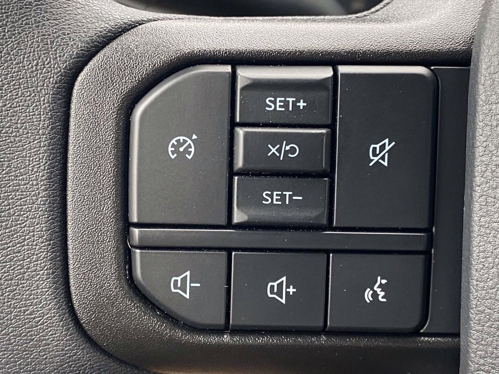 2026 Avalanche Ford Super Duty F-250 SRW XL 4X4 Truck