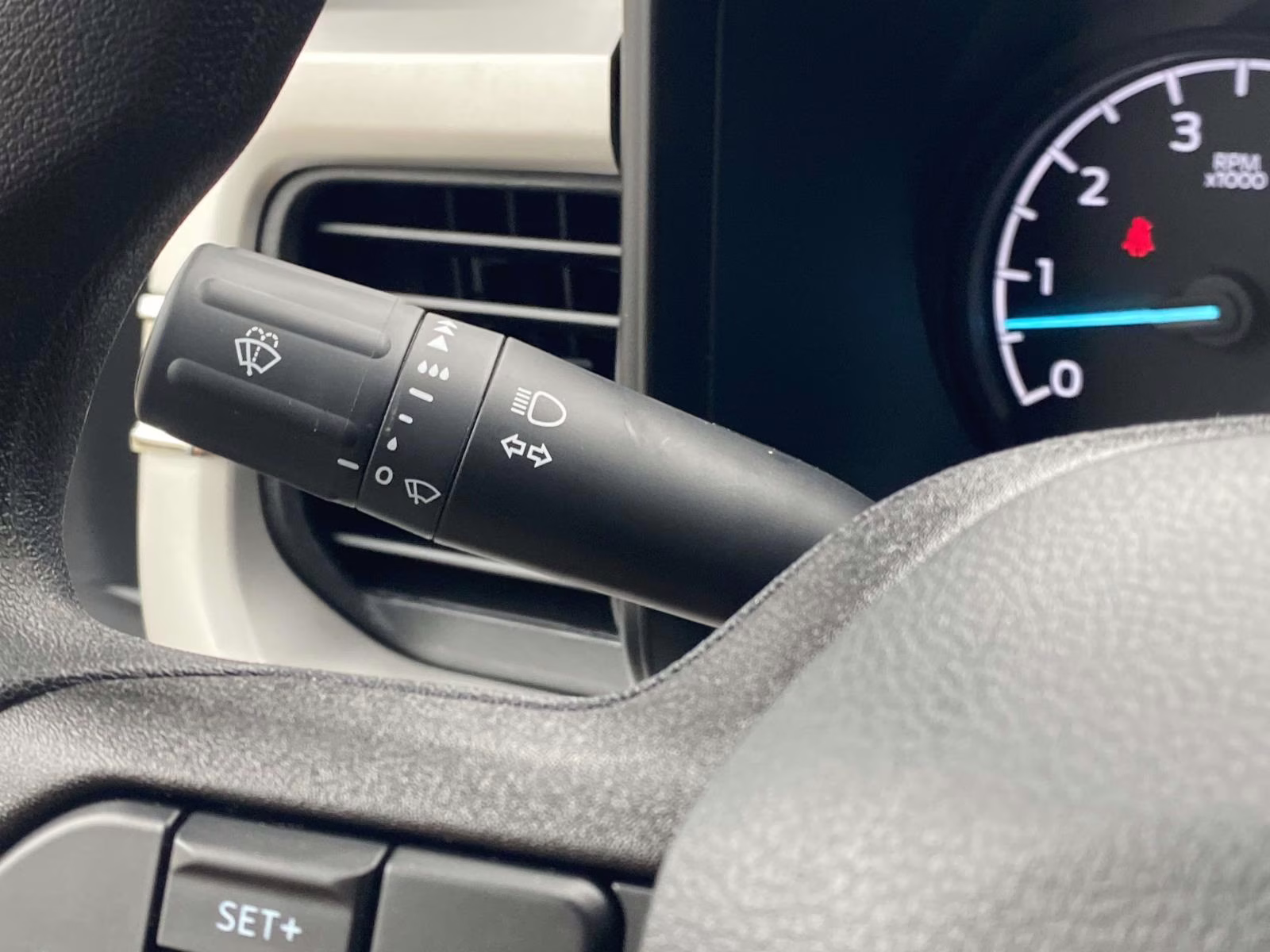 2026 Avalanche Ford Super Duty F-250 SRW XL 4X4 Truck