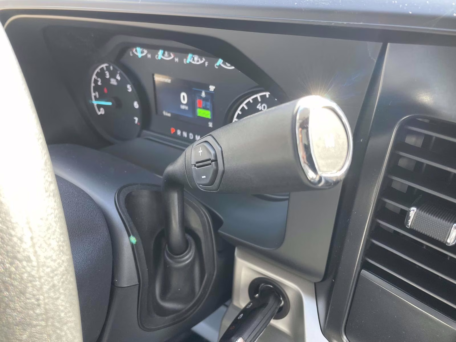 2026 Oxford White Ford Super Duty F-250 SRW XL 4X4 Truck