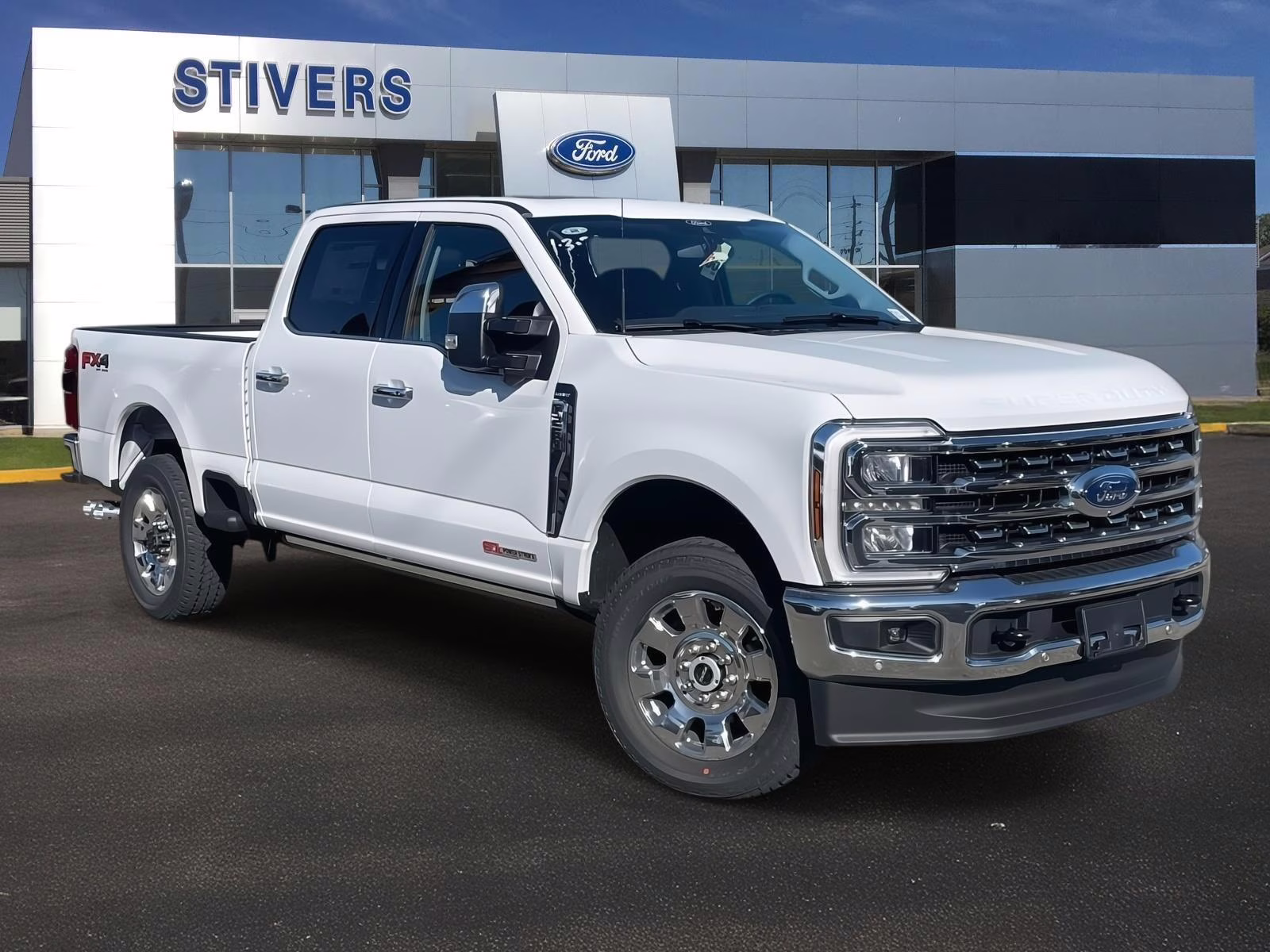 2026 Oxford White Ford Super Duty F-250 SRW Lariat 4X4 Truck