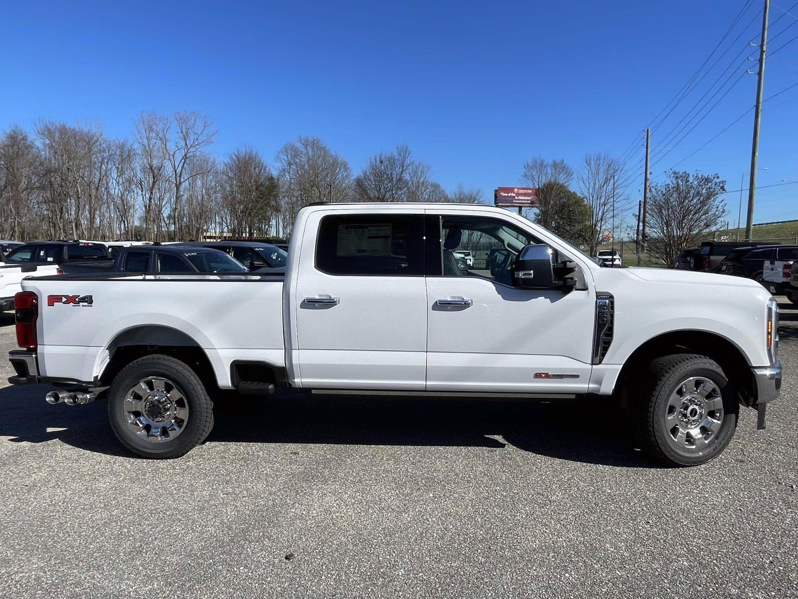 2026 Oxford White Ford Super Duty F-250 SRW Lariat 4X4 Truck