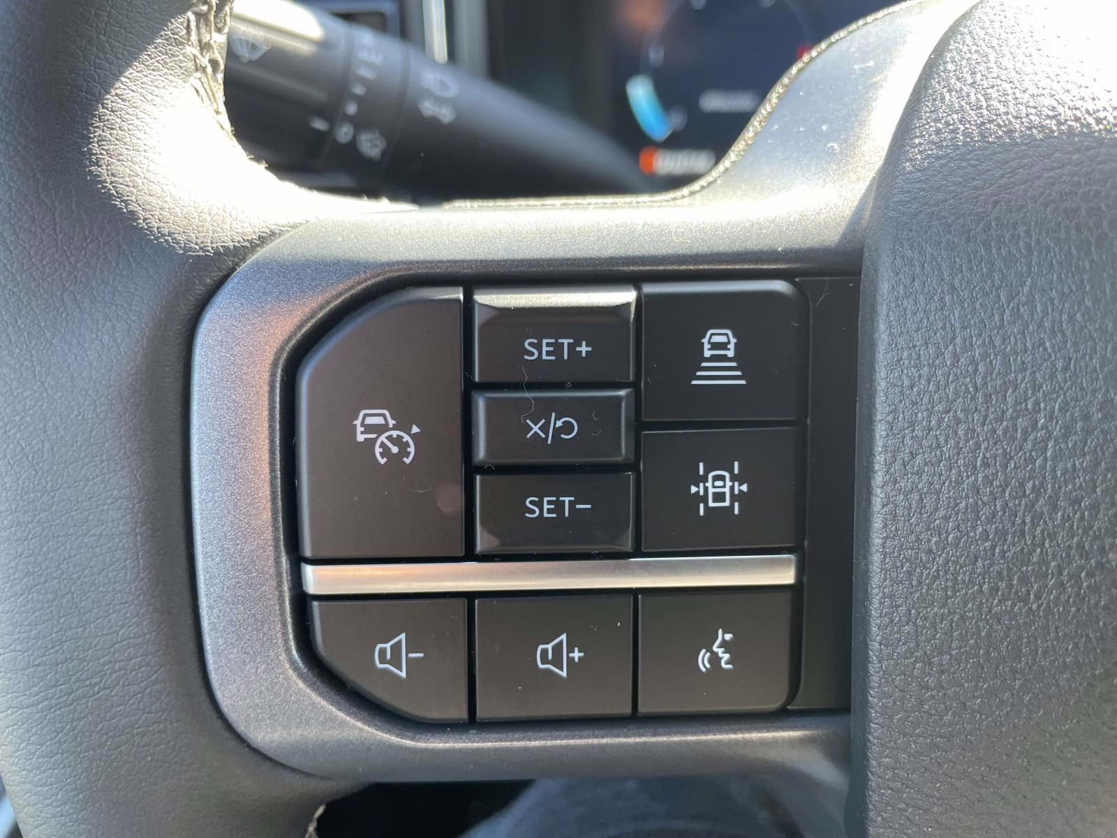 2026 Oxford White Ford Super Duty F-250 SRW Lariat 4X4 Truck