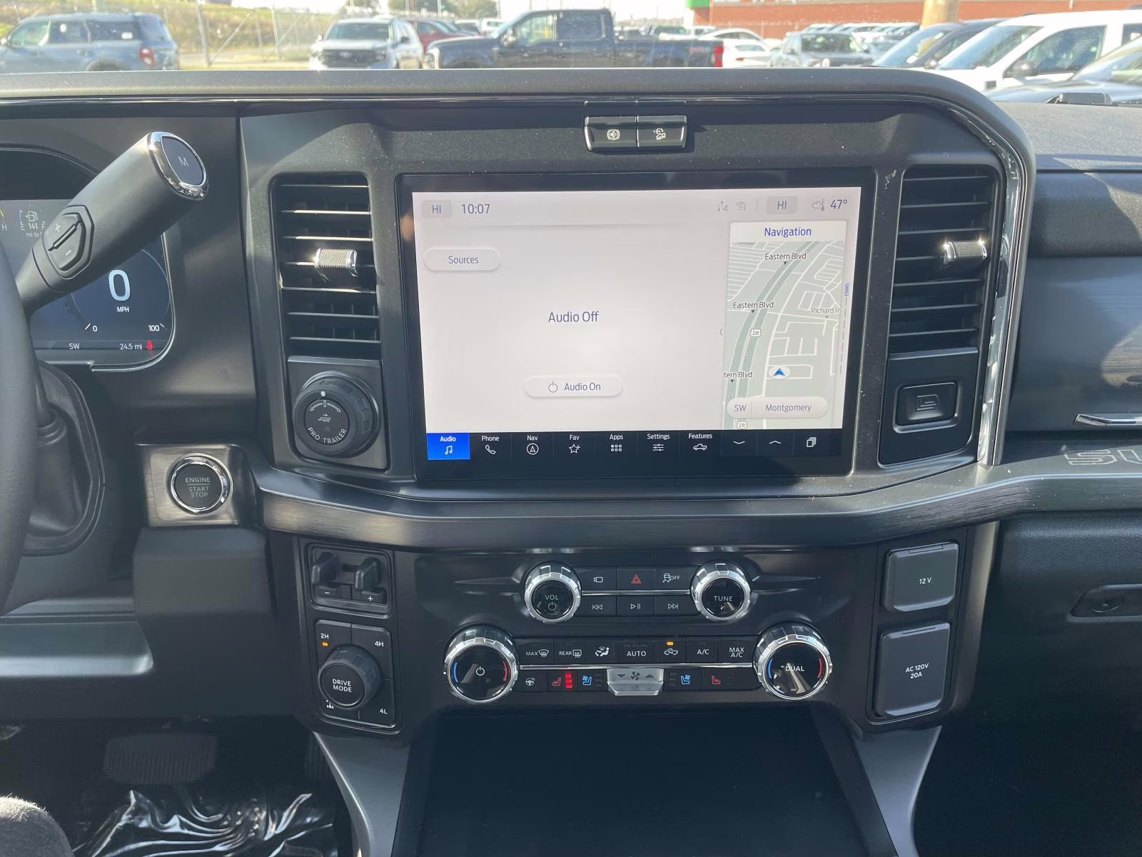 2026 Star White Metallic Tri-Coat Ford Super Duty F-250 SRW Lariat 4X4 Truck