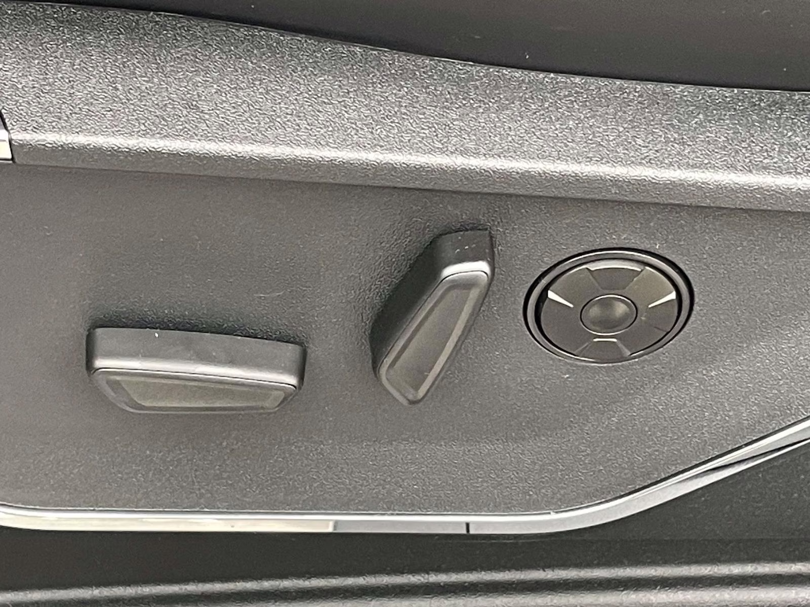 2026 Star White Metallic Tri-Coat Ford Super Duty F-250 SRW Platinum 4X4 Truck