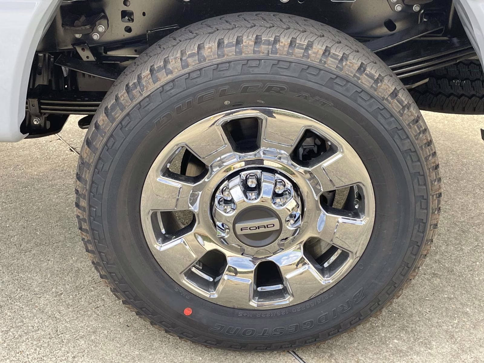 2026 Glacier Gray Metallic Tri-Coat Ford Super Duty F-250 SRW Lariat 4X4 Truck