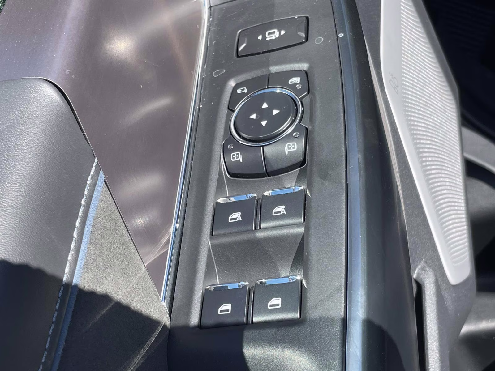 2026 Carbonized Gray Metallic Ford Super Duty F-350 SRW Lariat 4X4 Truck