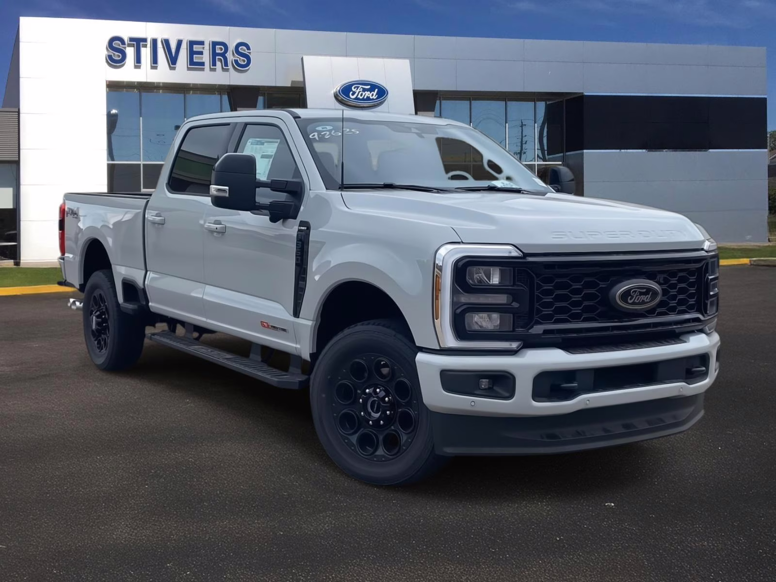 2026 Avalanche Ford Super Duty F-350 SRW Lariat 4X4 Truck
