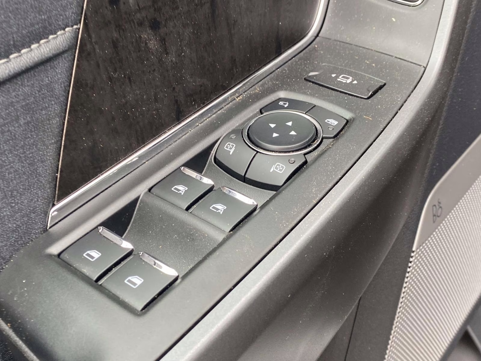 2026 Avalanche Ford Super Duty F-350 SRW Lariat 4X4 Truck