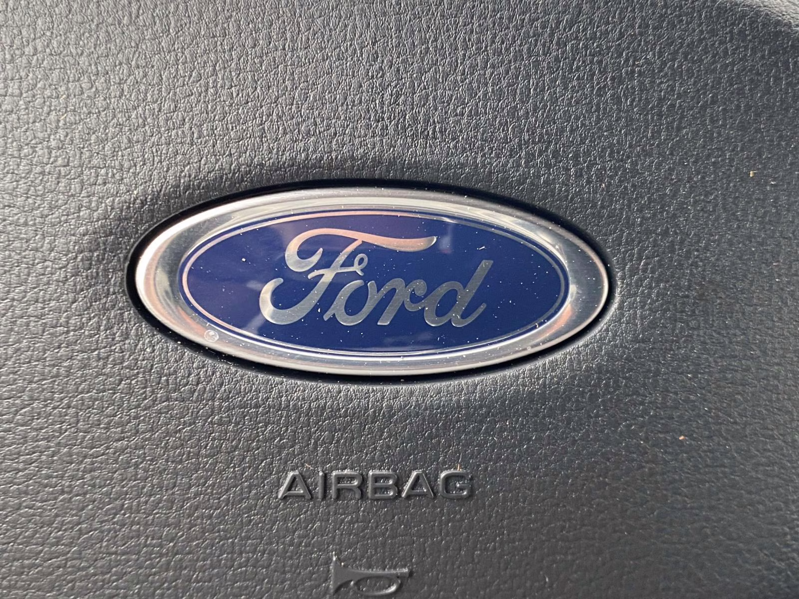 2026 Avalanche Ford Super Duty F-350 SRW Lariat 4X4 Truck