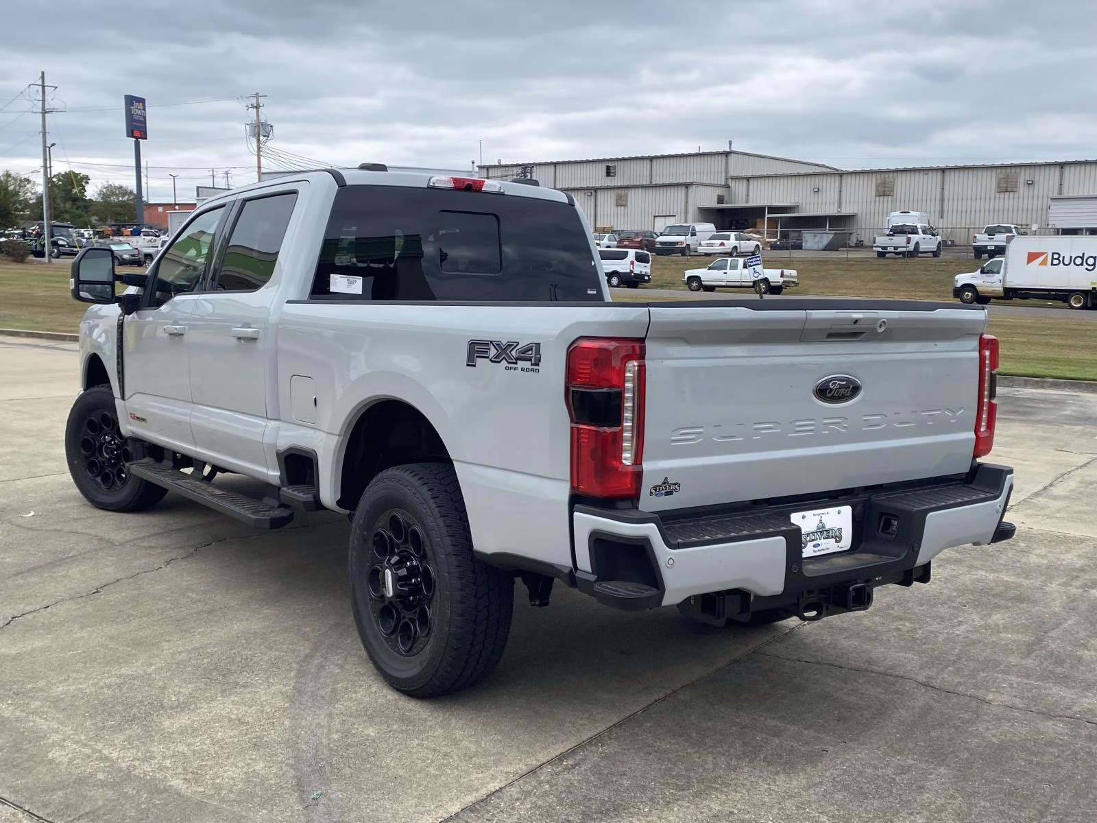 2026 Avalanche Ford Super Duty F-350 SRW Lariat 4X4 Truck