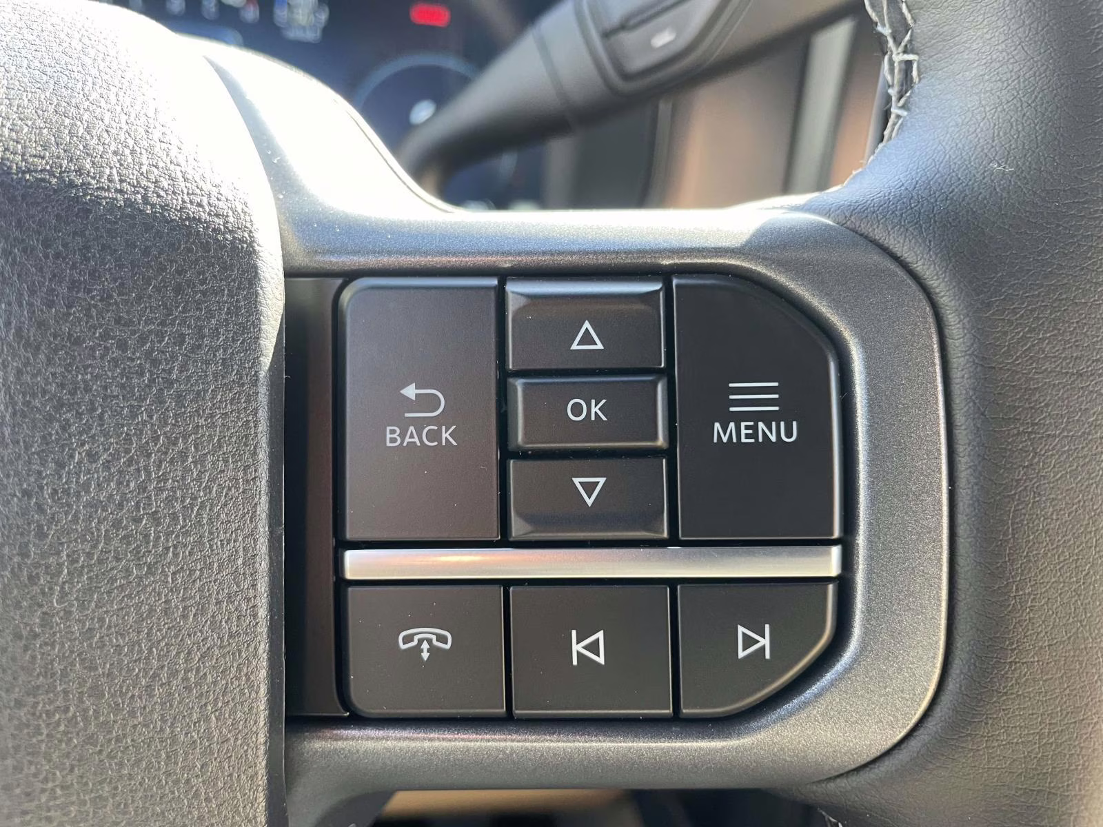 2026 Star White Metallic Tri-Coat Ford Super Duty F-350 SRW Lariat 4X4 Truck