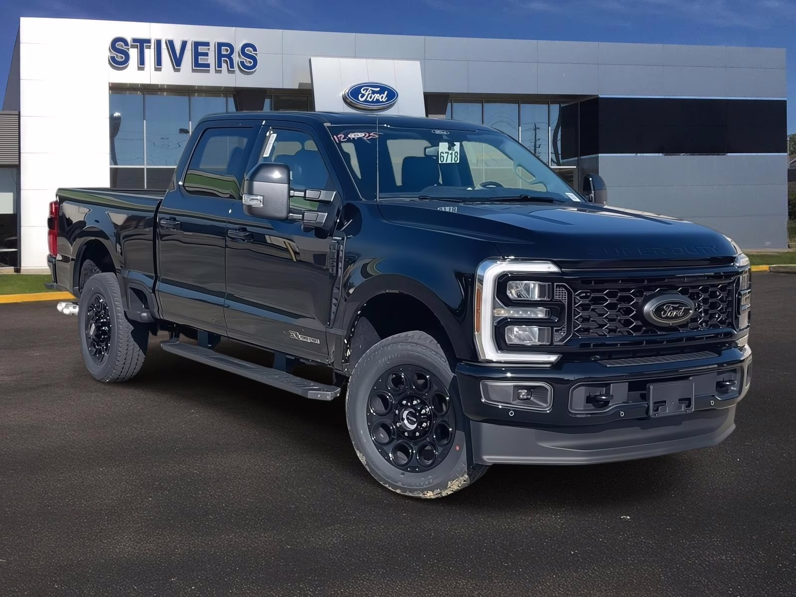 2026 Agate Black Metallic Ford Super Duty F-350 SRW Lariat 4X4 Truck