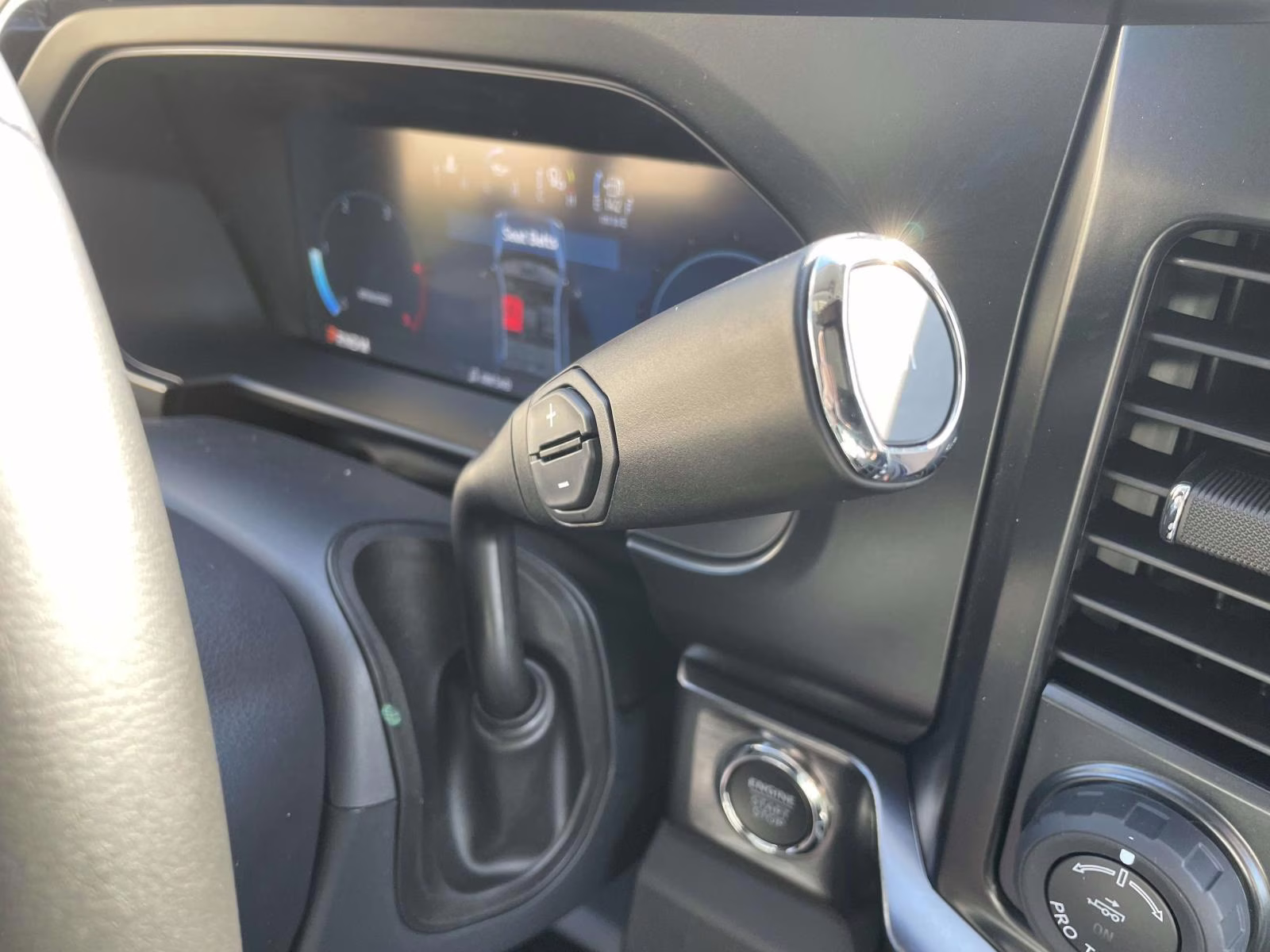 2026 Agate Black Metallic Ford Super Duty F-350 SRW Lariat 4X4 Truck