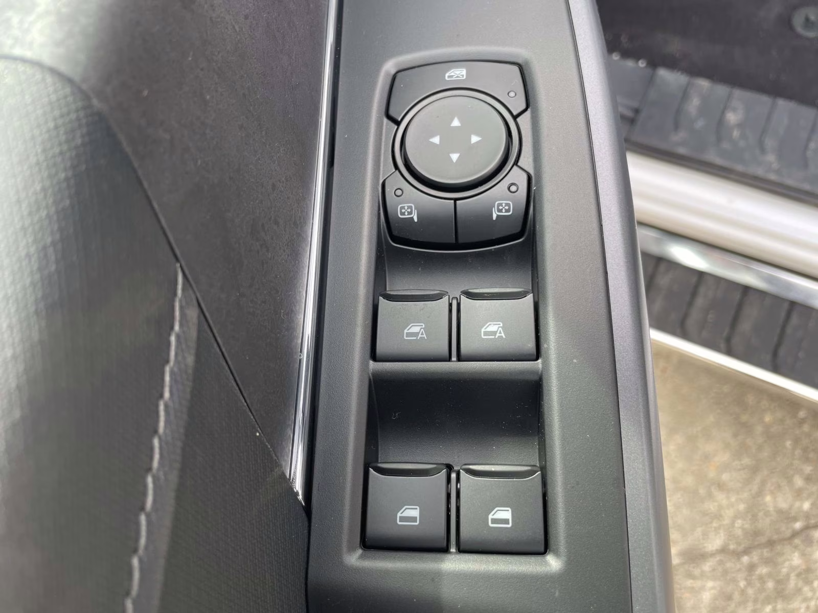 2026 Oxford White Ford F-150 XLT 4X4 Truck