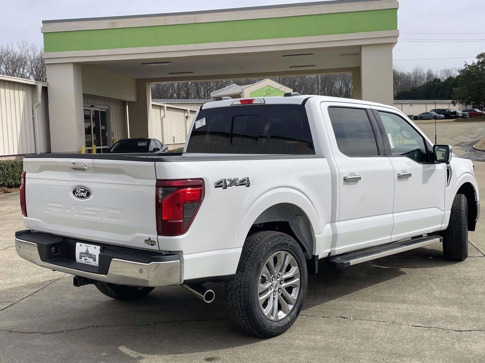 2026 Oxford White Ford F-150 XLT 4X4 Truck