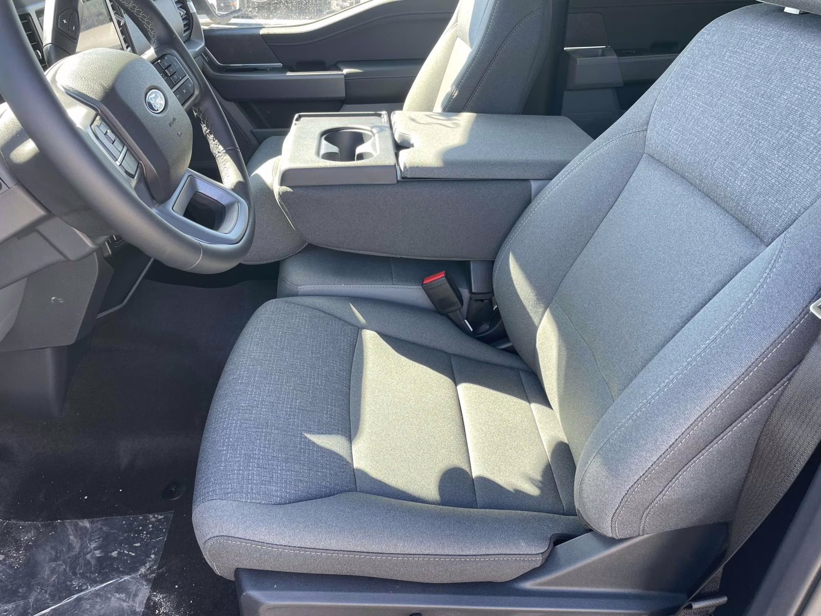 2026 Oxford White Ford F-150 XLT 4X4 Truck