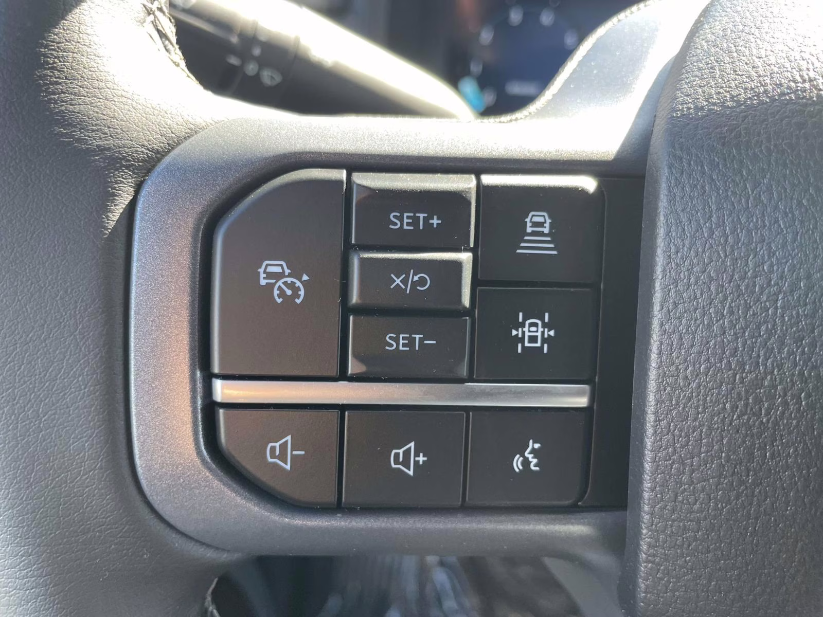 2026 Oxford White Ford F-150 XLT 4X4 Truck