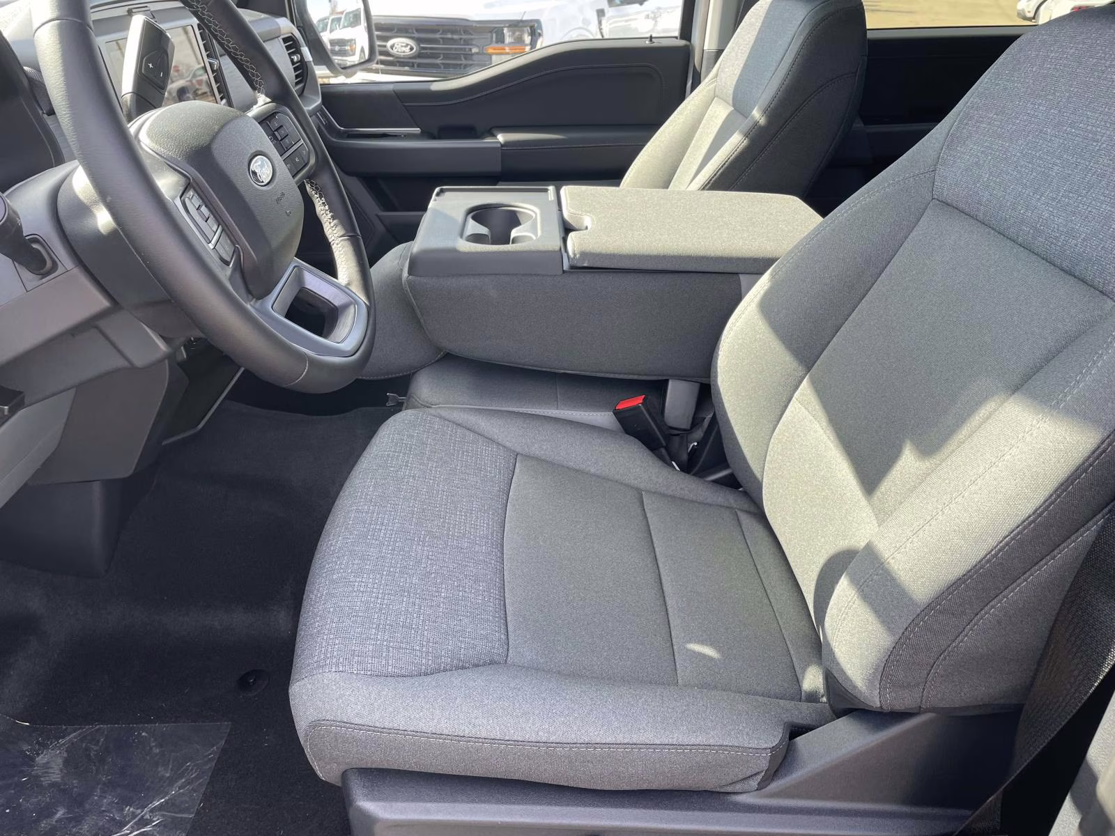 2026 Oxford White Ford F-150 XLT 4X4 Truck