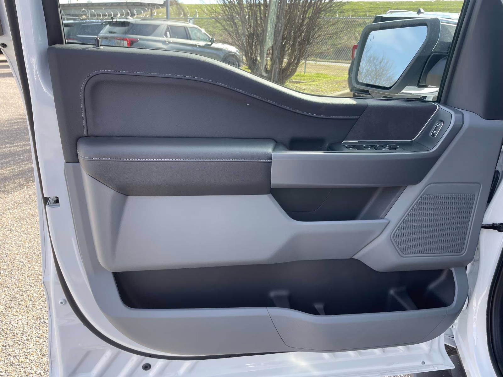 2026 Oxford White Ford F-150 XLT 4X4 Truck