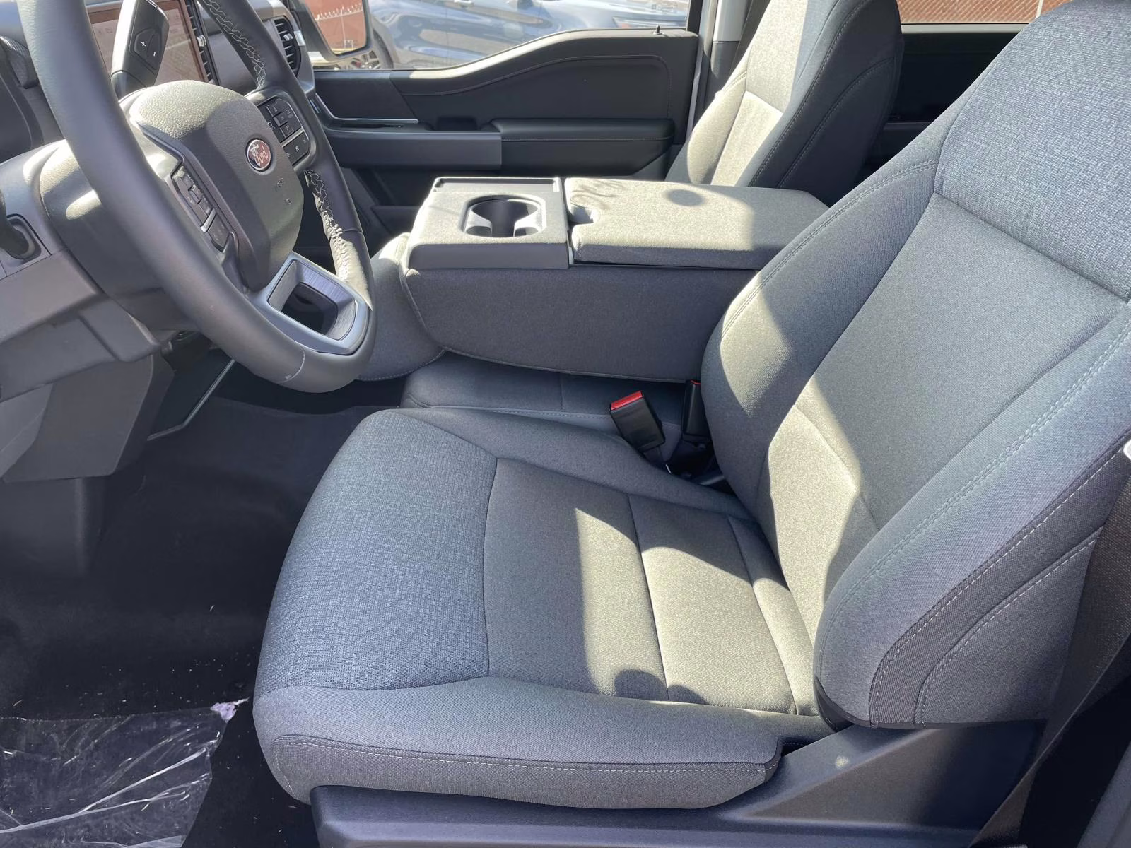 2026 Oxford White Ford F-150 XLT 4X4 Truck