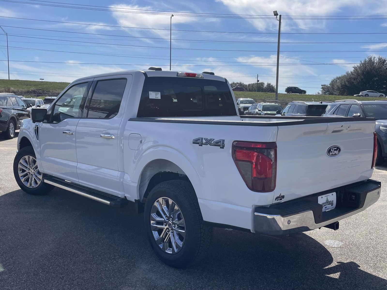 2026 Oxford White Ford F-150 XLT 4X4 Truck