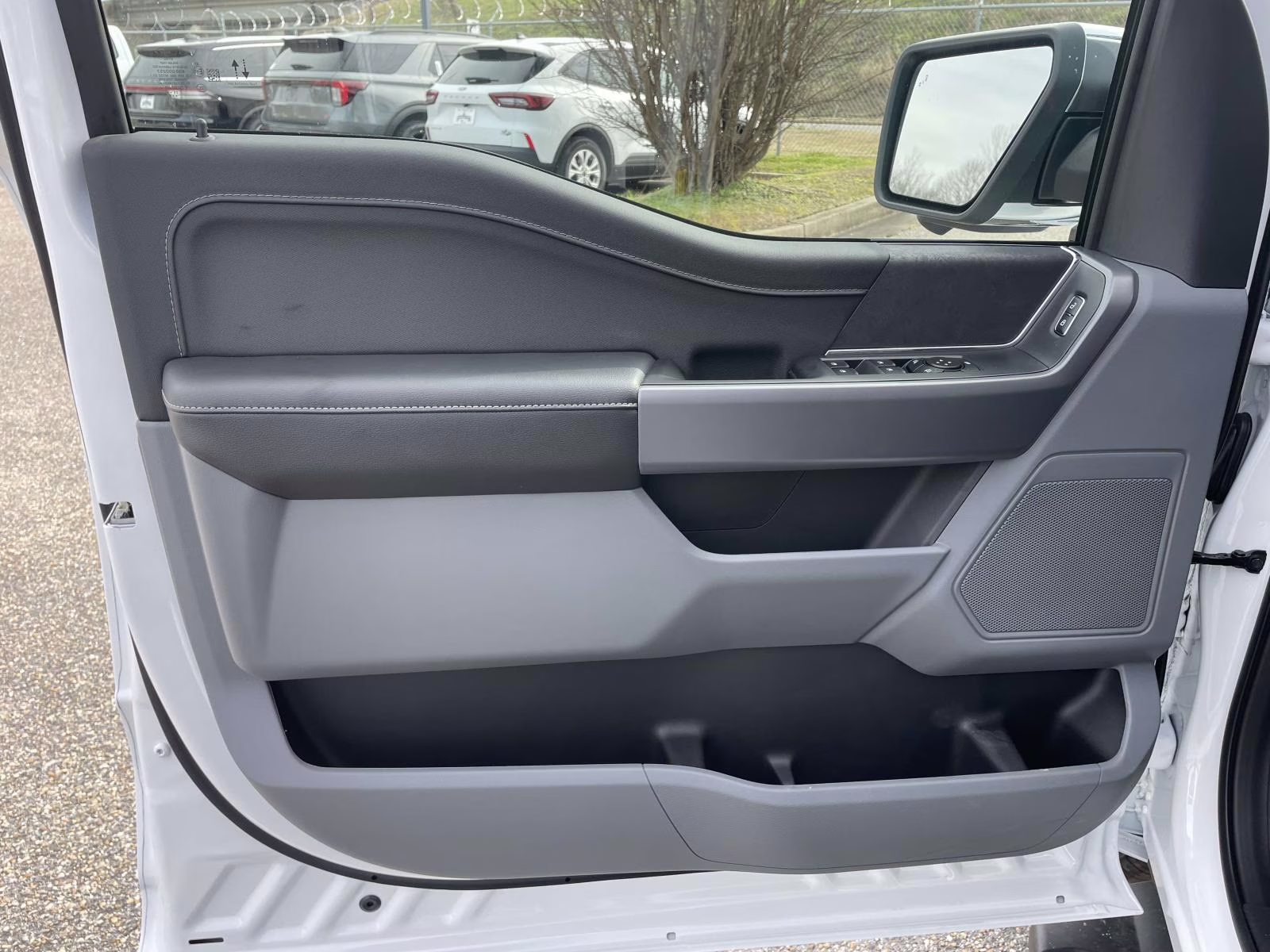 2026 Oxford White Ford F-150 XLT 4X4 Truck