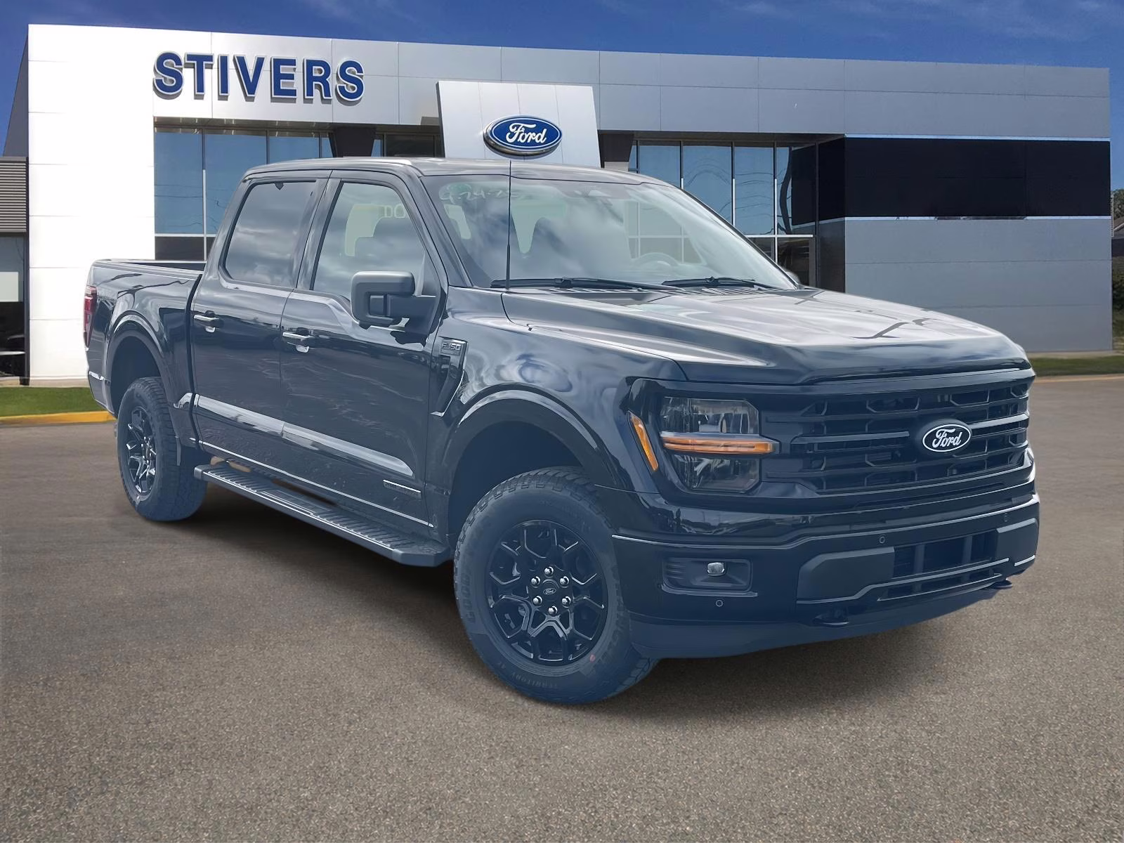 2025 Agate Black Metallic Ford F-150 XLT 4X4 Truck