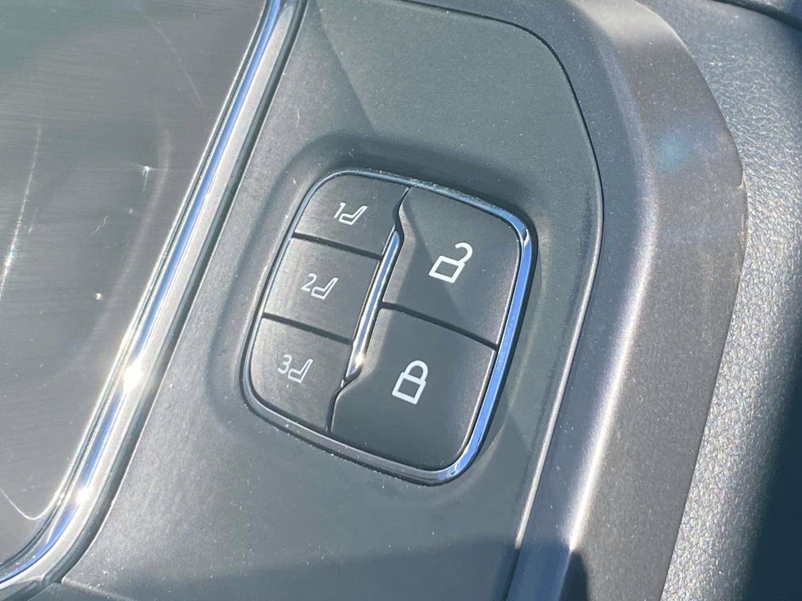 2025 Silver Metallic Ford F-150 Lariat 4X4 Truck