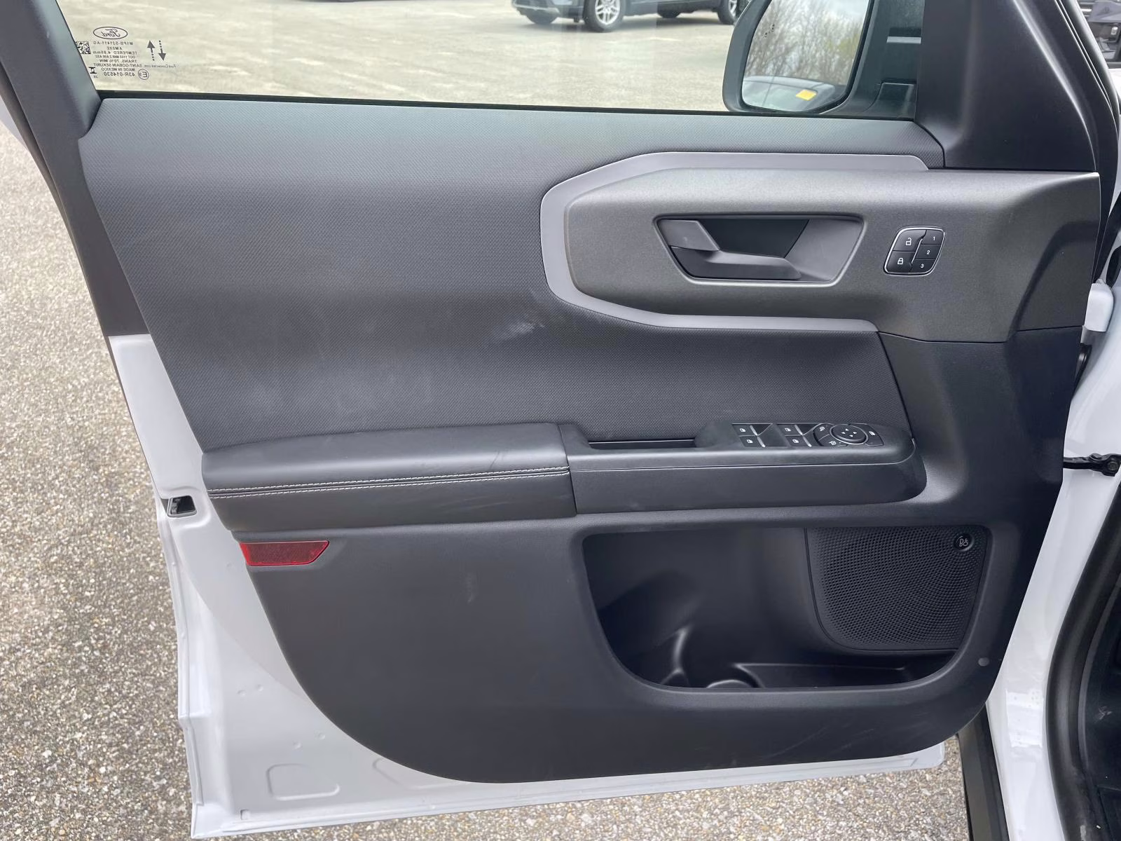 2025 Oxford White Ford Bronco Sport Outer Banks 4X4 SUV