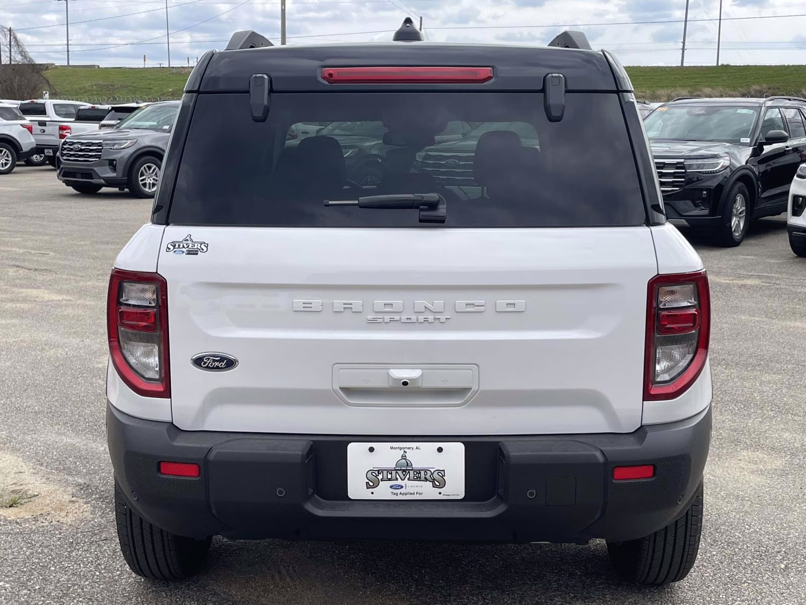 2025 Oxford White Ford Bronco Sport Outer Banks 4X4 SUV