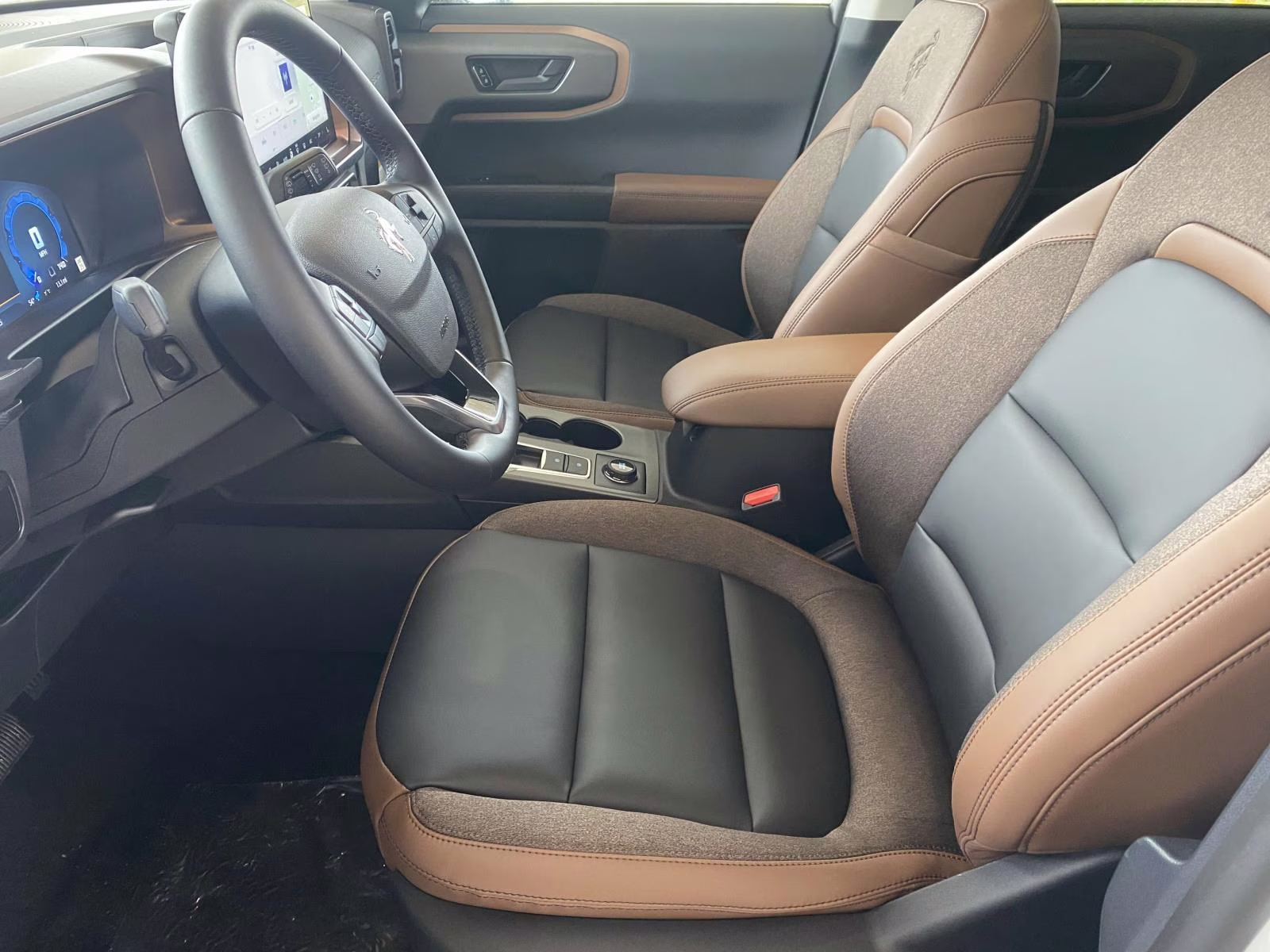 2025 Carbonized Gray Metallic Ford Bronco Sport Outer Banks 4X4 SUV