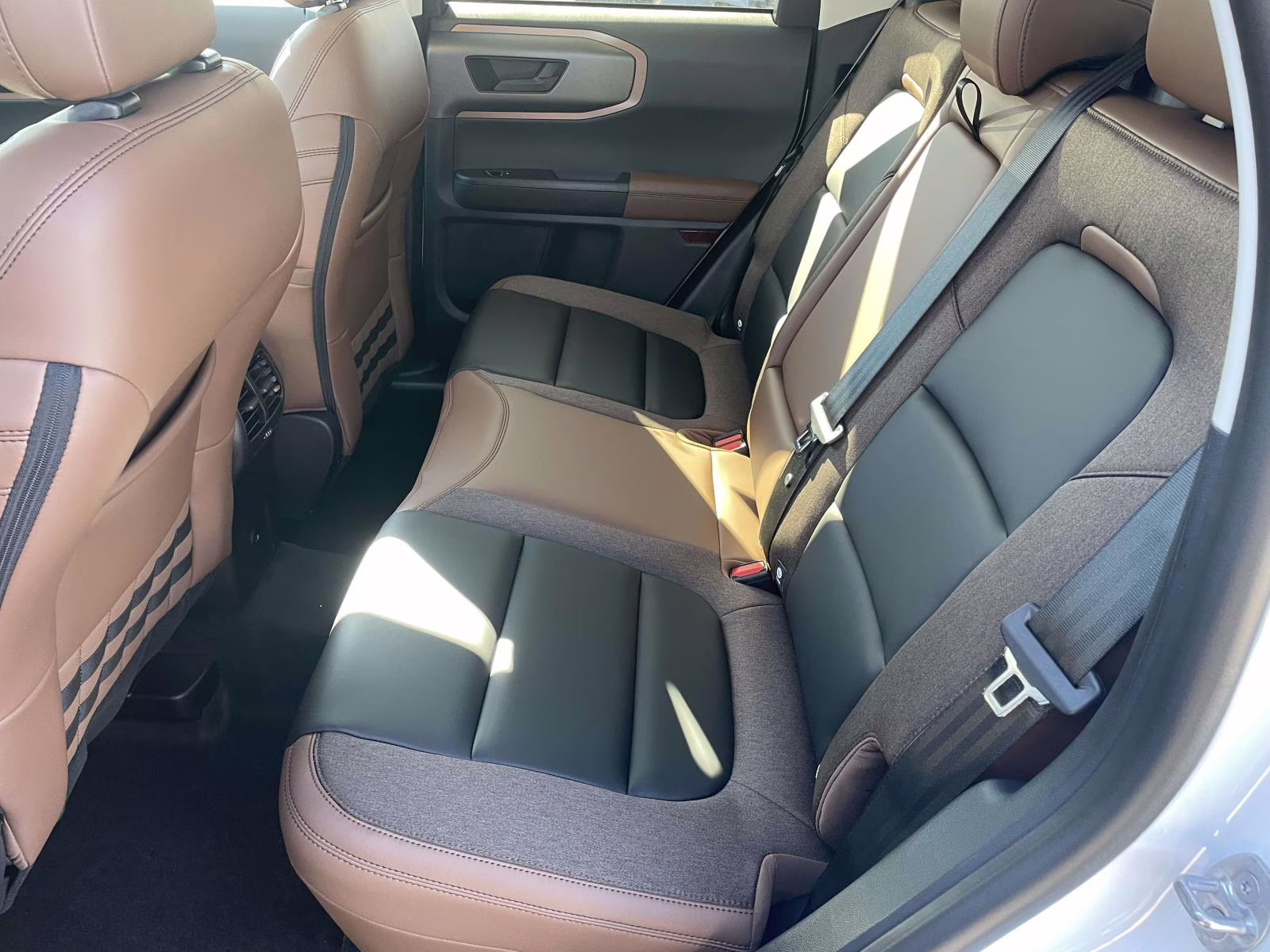 2025 Oxford White Ford Bronco Sport Outer Banks 4X4 SUV