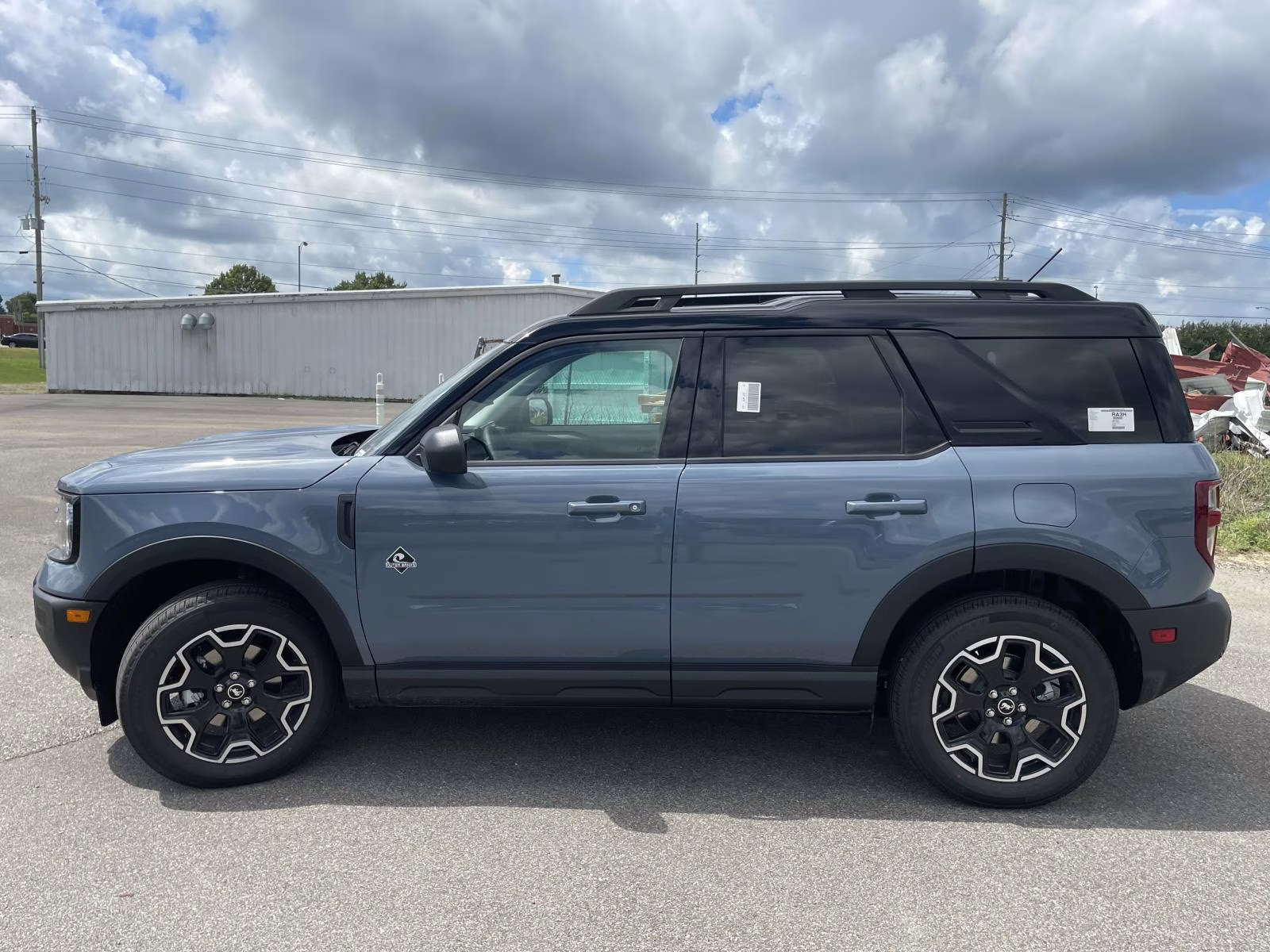 2025 Azure Gray Metallic Tri-Coat Ford Bronco Sport Outer Banks 4X4 SUV