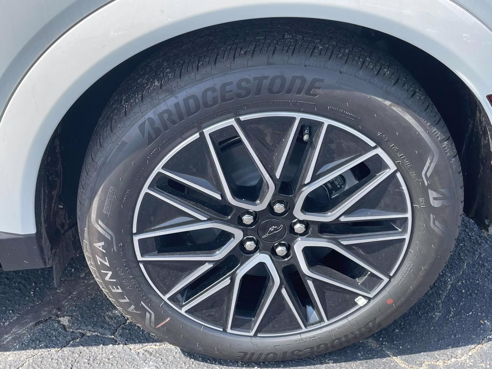 2025 Star White Metallic Tri-Coat Ford Mustang Mach-E Premium RWD SUV